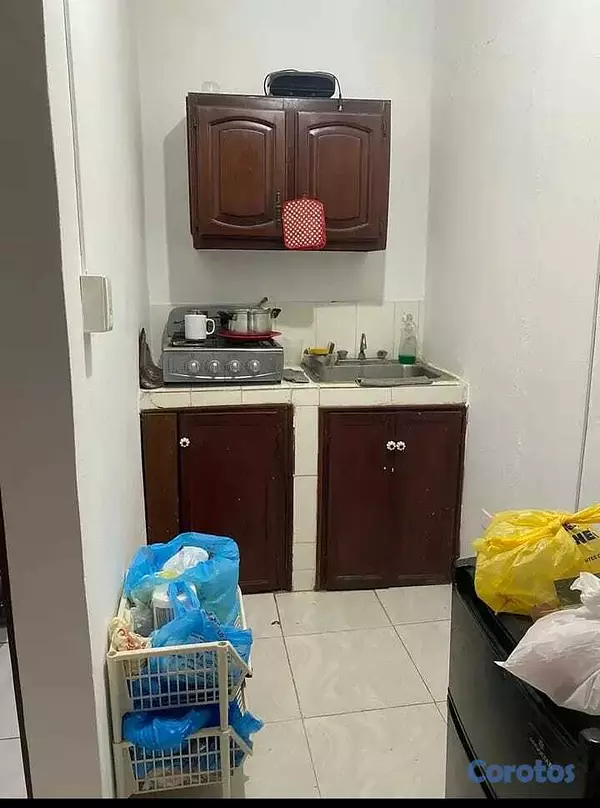 apartamentos - Alquiler Habitación con Cocina, Bella Vista, Santo 3