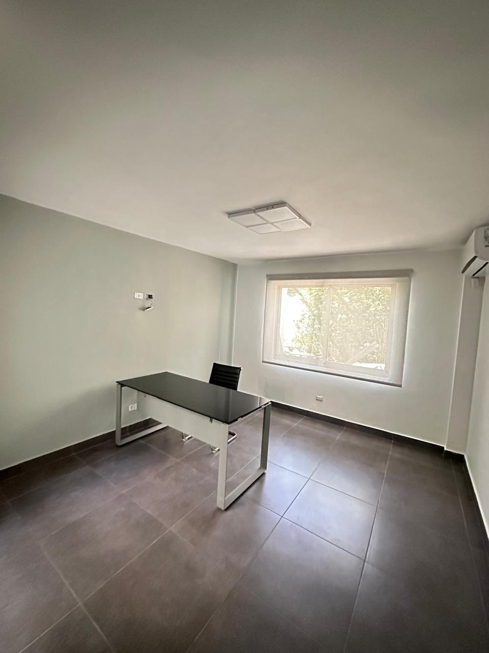 oficinas y locales comerciales - Oficina Amueblado en renta, Ensanche Julieta 6