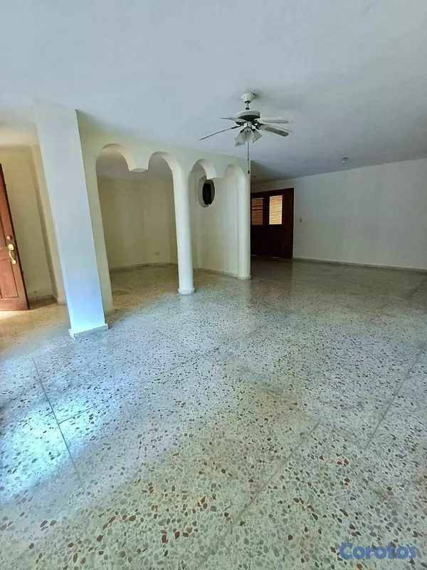 casas - Casa en Venta, Urb. Henriquez, Santiago. 3