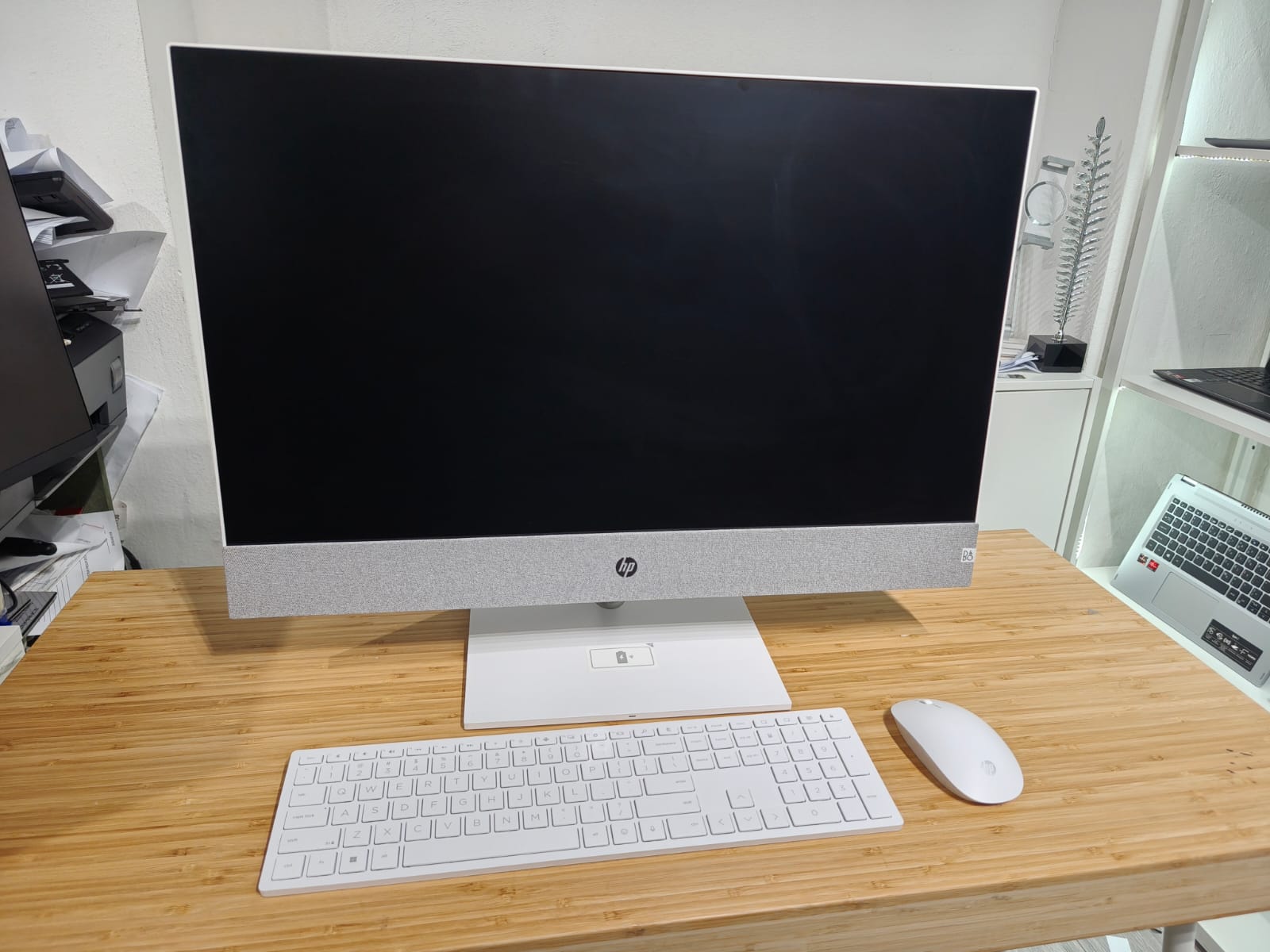 computadoras y laptops - HP All in One 27" IPS Ryzen 5 5625U Ram 8GB 256GB  2