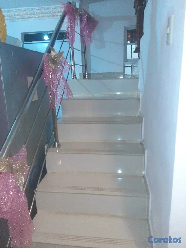 casas vacacionales y villas - VENDO VILLA 3 NIVELES, AMUEBLADA, SAN FRANCISCO DE 4