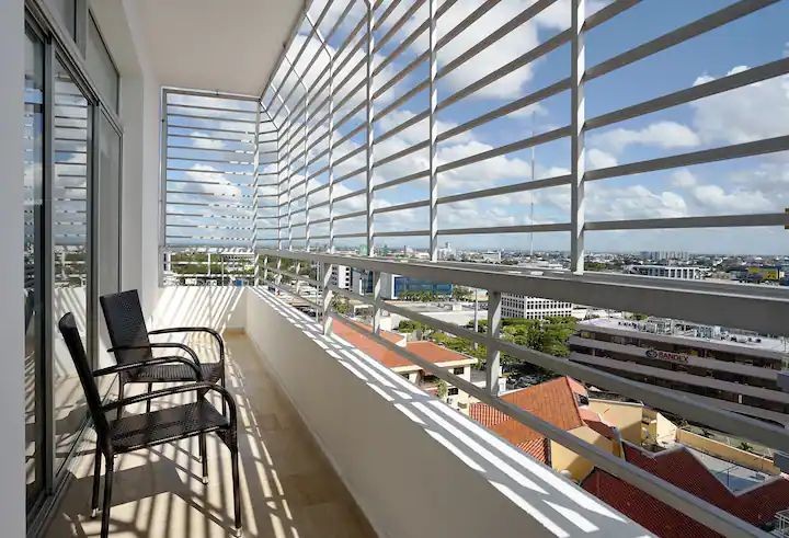 apartamentos - Vendo Pent house en Naco. 7mo piso. 128mts2. dólares negociables 5