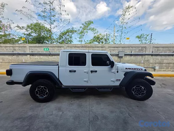 jeepetas y camionetas - Jeep Gladiator Mojave 2021 4