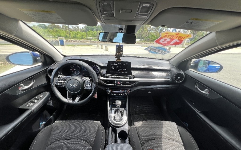 carros - 2019 Kia Forte LXS  4