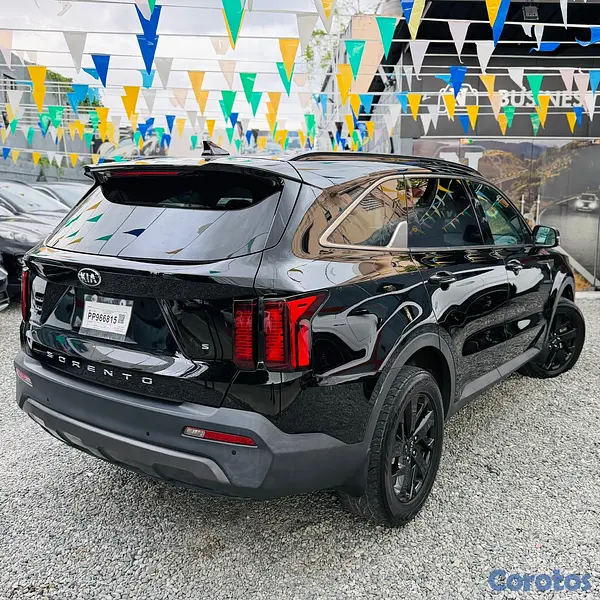 jeepetas y camionetas - KIA SORENTO S 2021 4