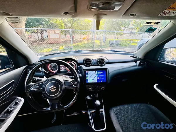 carros - suzuki Swift 2022 3