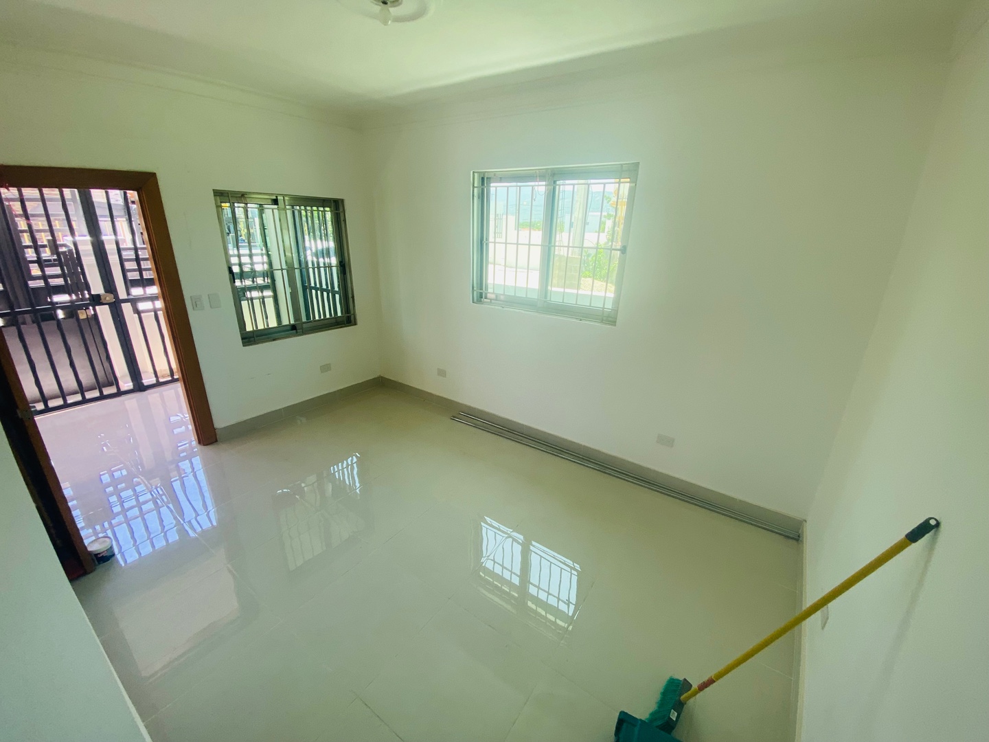 casas - CASA EN VENTA EN SANTIAGO DE LOS CABALLEROS PRÓXIMO AL JARDÍN BOTÁNICO  3