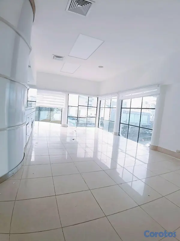 oficinas y locales comerciales - Vendo/Alquilo Local de 2 niveles📍NACO | 120m2 en p 5
