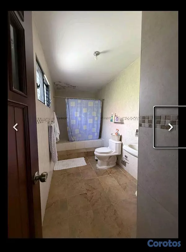casas - Vendo Casa en Los Cacicazgo  5