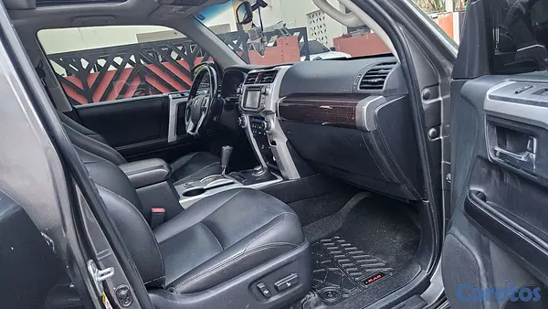 jeepetas y camionetas - Toyota 4runner límited 2016 9