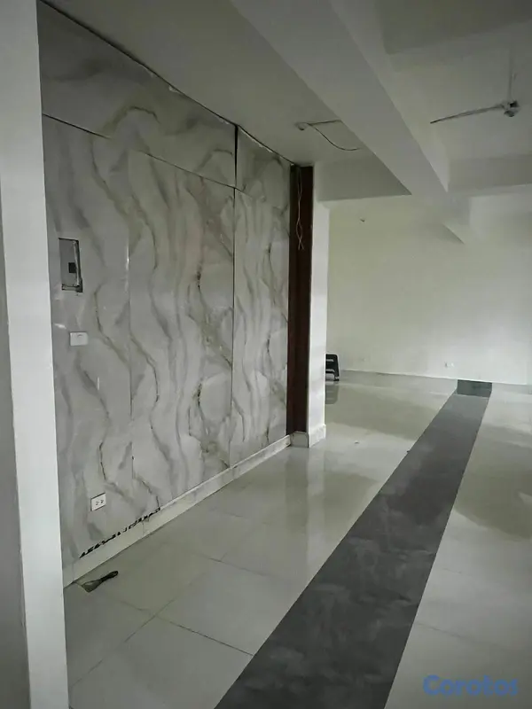 oficinas y locales comerciales - ¡Posicione su negocio en el corazón comercial de Santo Domingo! 3