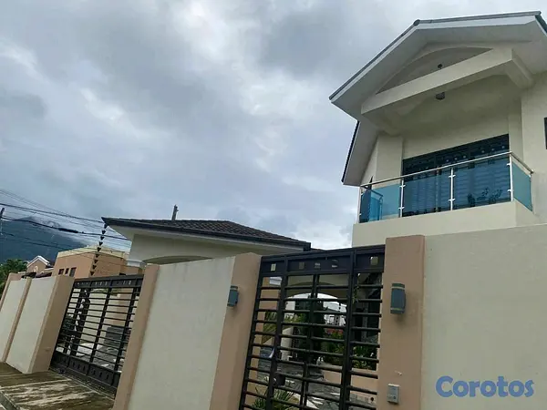 casas - casa amplia en residencial de puerto plata  6