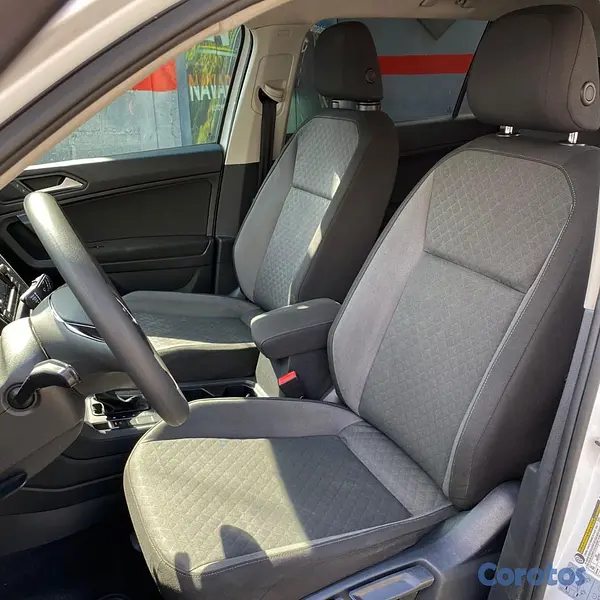 jeepetas y camionetas - VOLKSWAGEN TIGUAN S 2020 3