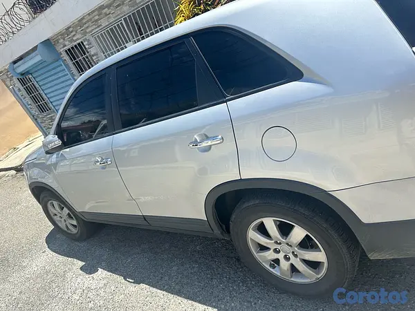 jeepetas y camionetas - kia sorento 2013 buen estado 2