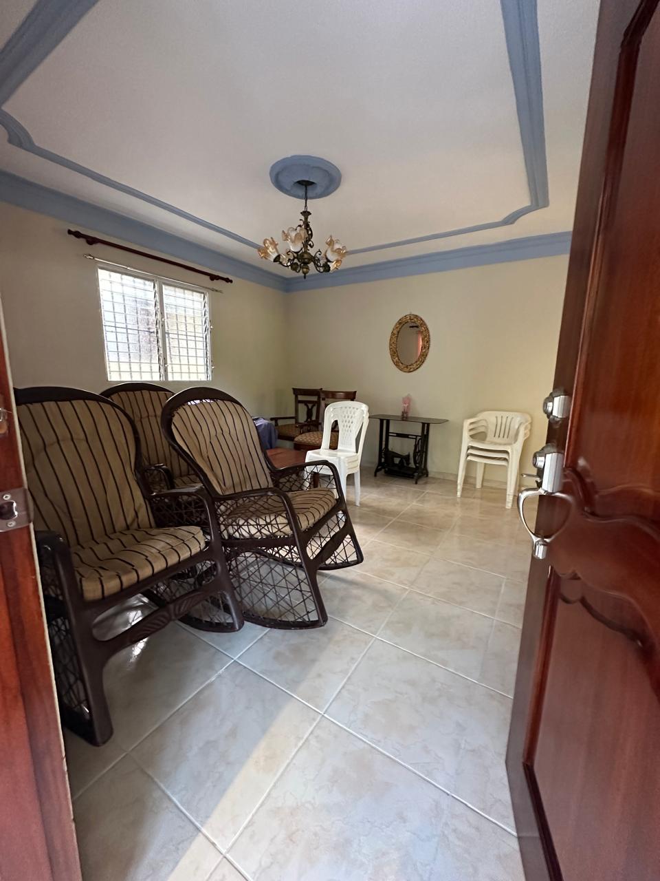 apartamentos - Casa Amplia con Patio en Vista Linda 6