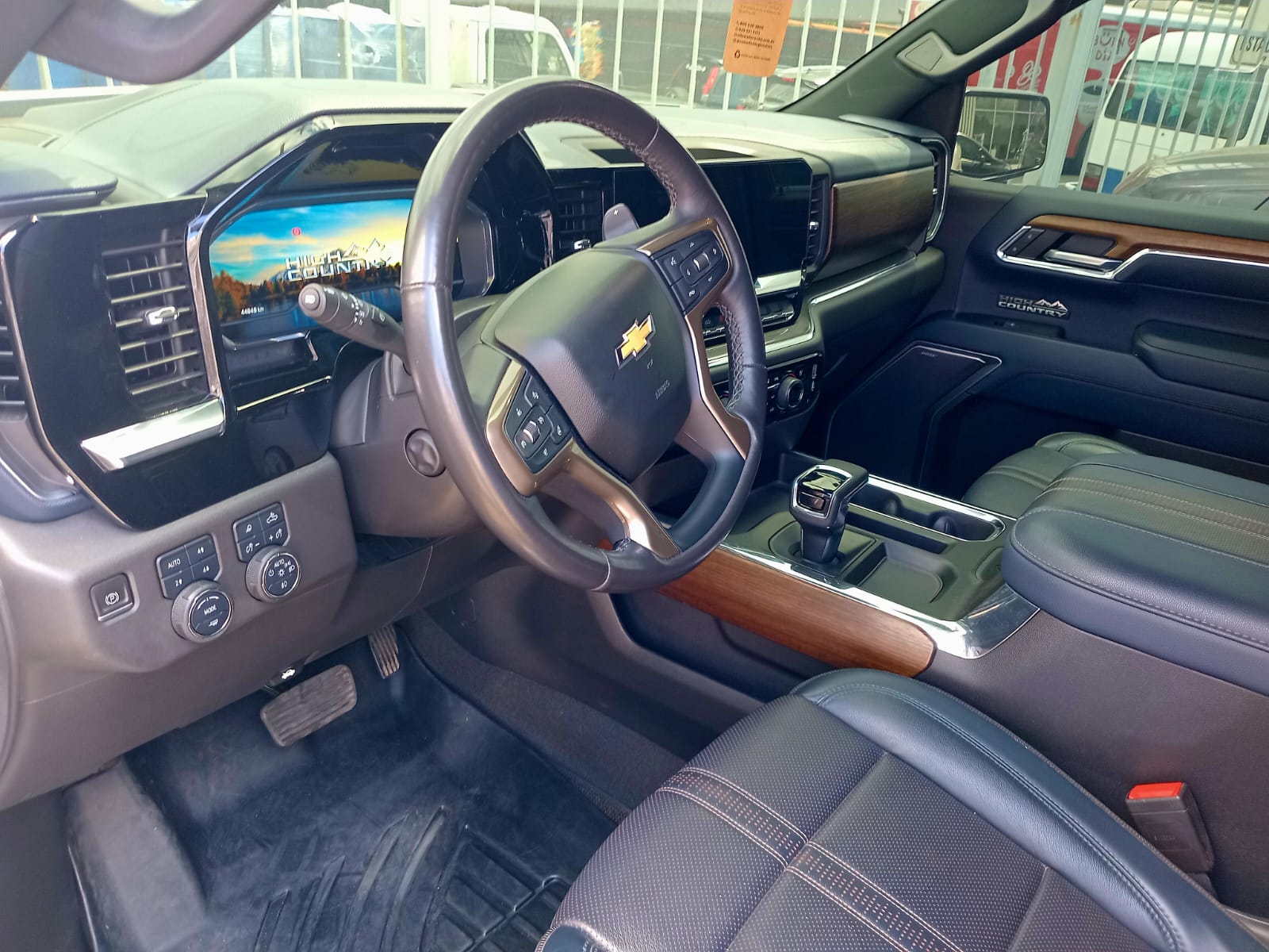 jeepetas y camionetas - Chevrolet Silverado High Country Duramax 2023 3
