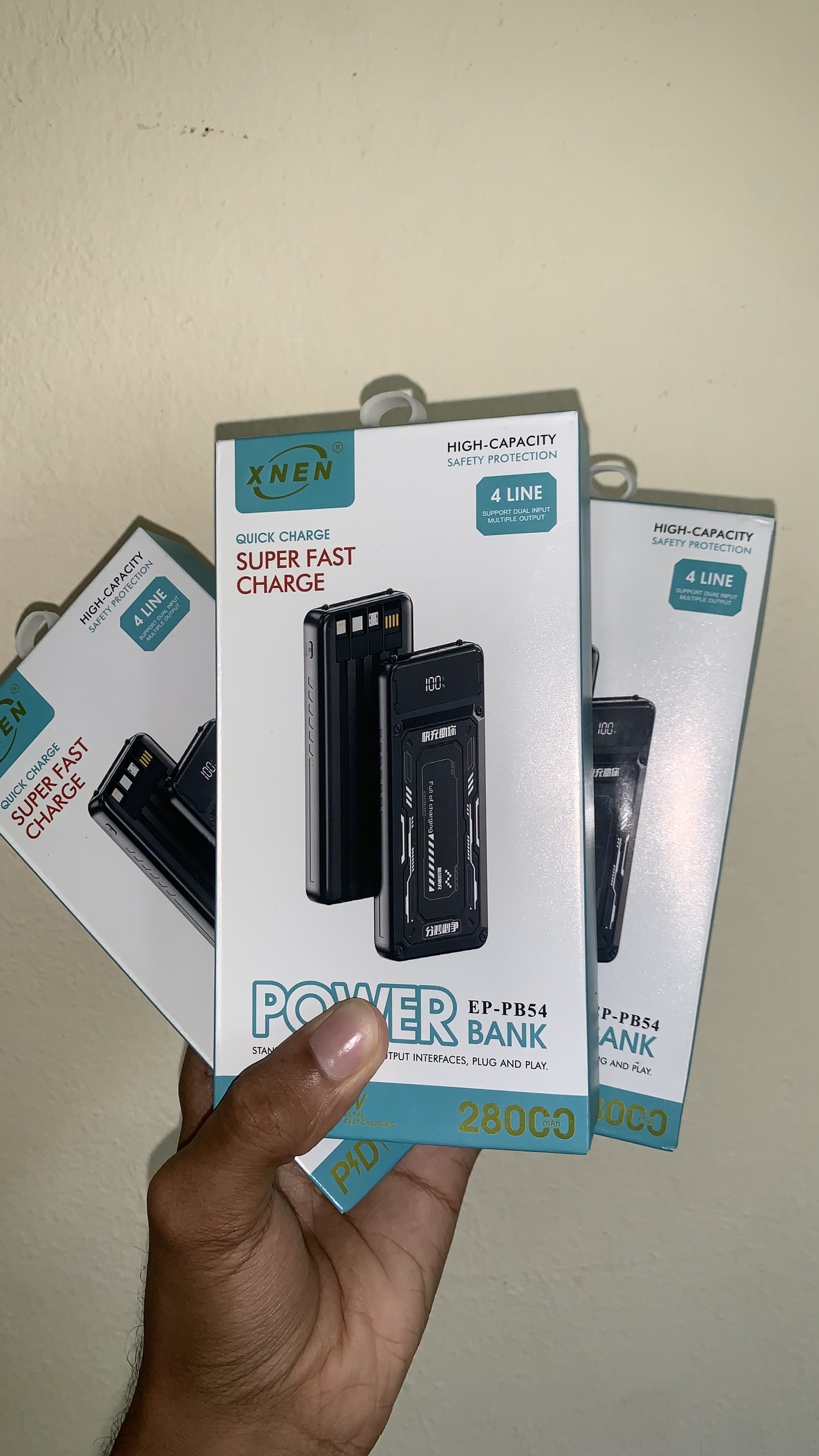 celulares y tabletas - cargador portátil 28,000mah y 65W de carga rápida con linterna 