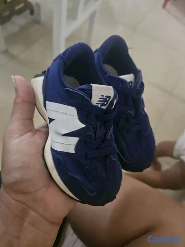 ropa y zapatos - para un príncipe  como nuevos  10