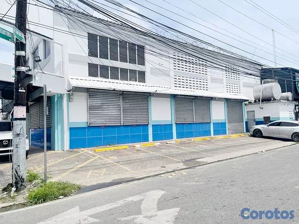 oficinas y locales comerciales - Local Esquinero en Arroyo hondo viejo  2