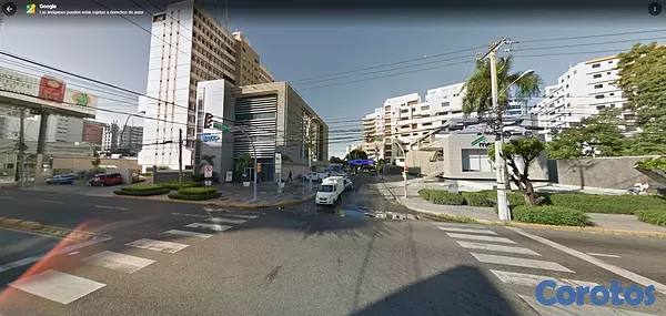 solares y terrenos - Solar en Naco a pasos de la Av. Tiradantes  3
