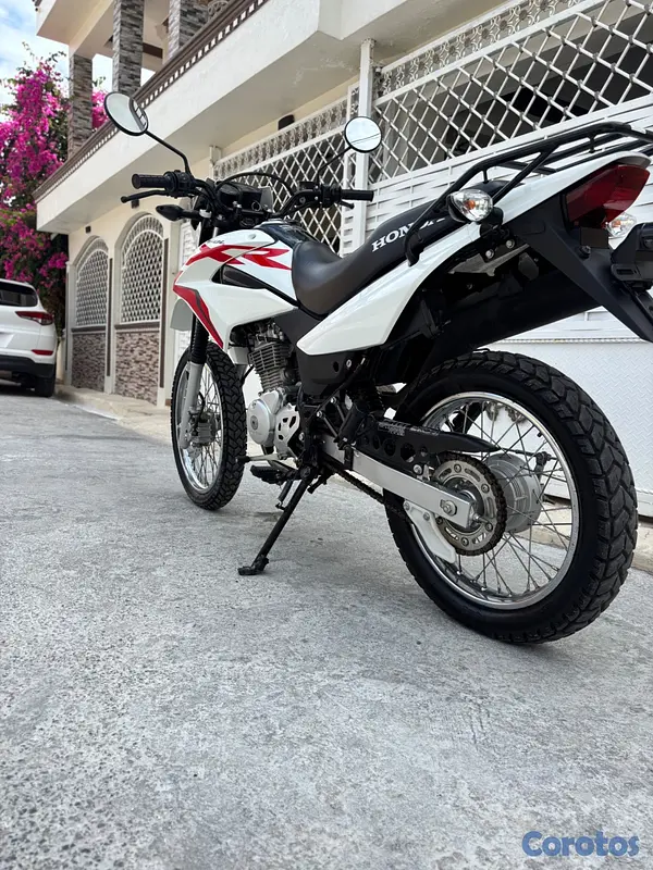 motores y pasolas - Honda XR 150L 2022 Como Nueva - Poco Uso 3