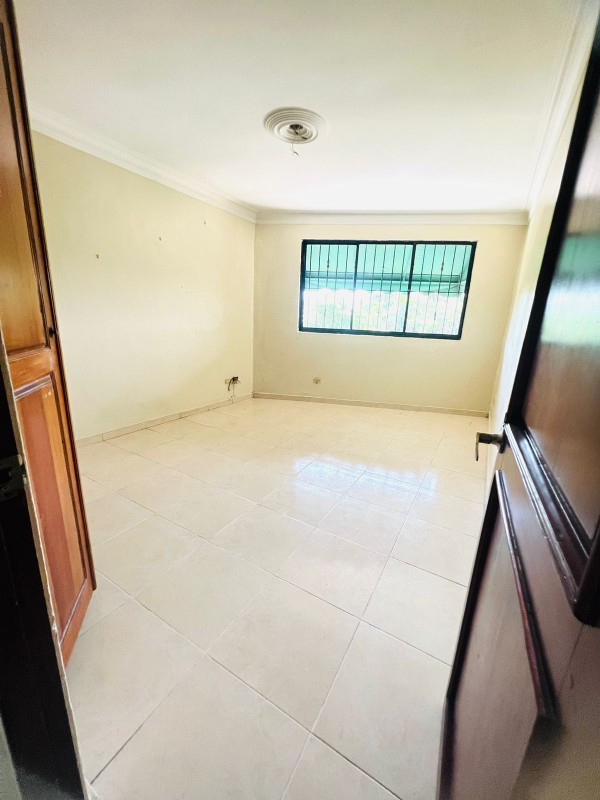 apartamentos - SE VENDE EN ALTOS DE ARROYO HONDO 2, FRENTE AL BOTÁNICO, CUARTO PISO 5