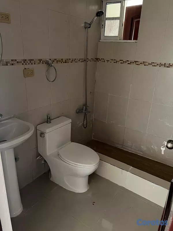 apartamentos - OFERTA POR LAS MADRES en CORALES DEL SUR, APTO de 3 HABS., 120 Mts.2, 1er. Nivel 6