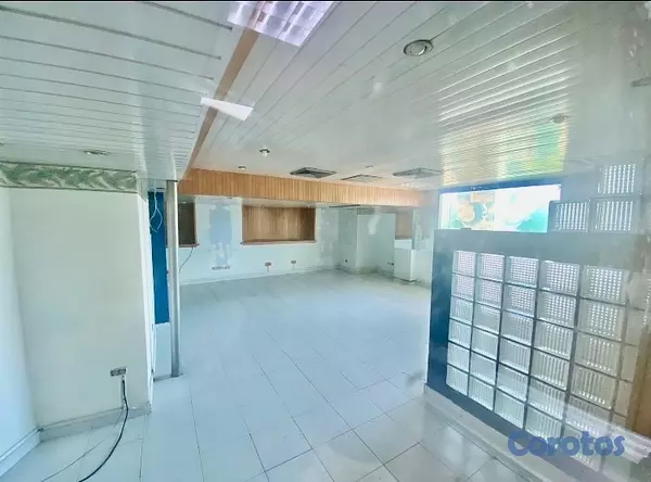 oficinas y locales comerciales - se alquila local  2