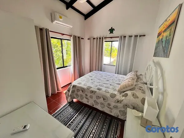 casas vacacionales y villas - Villa en venta en Juan Dolió, Residencial Cerrado.  10