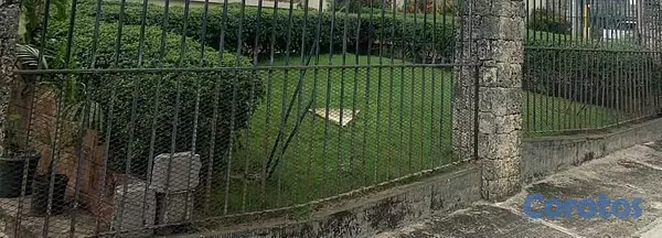 solares y terrenos - VENDO CASA PARA USO DE SOLAR 2