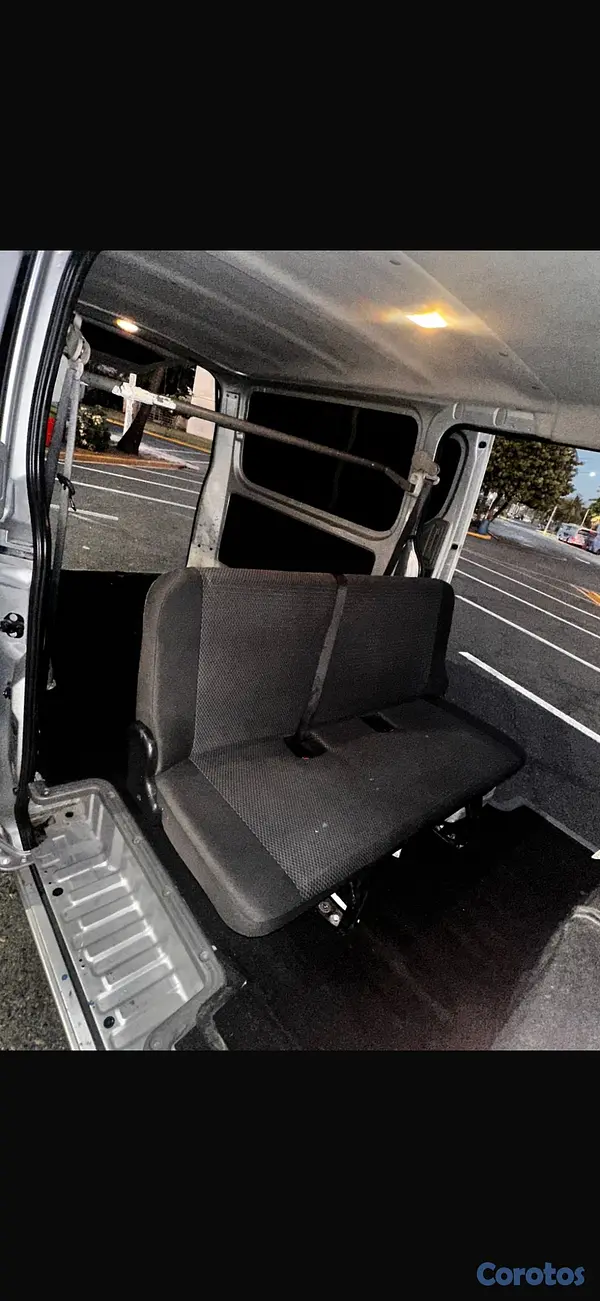 otros vehiculos - 🚨Nissan NV350 2017 Diesel 4X4🚨 5