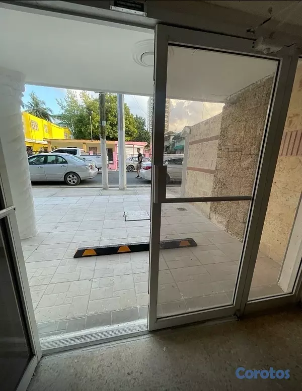 oficinas y locales comerciales - se alquila local  3