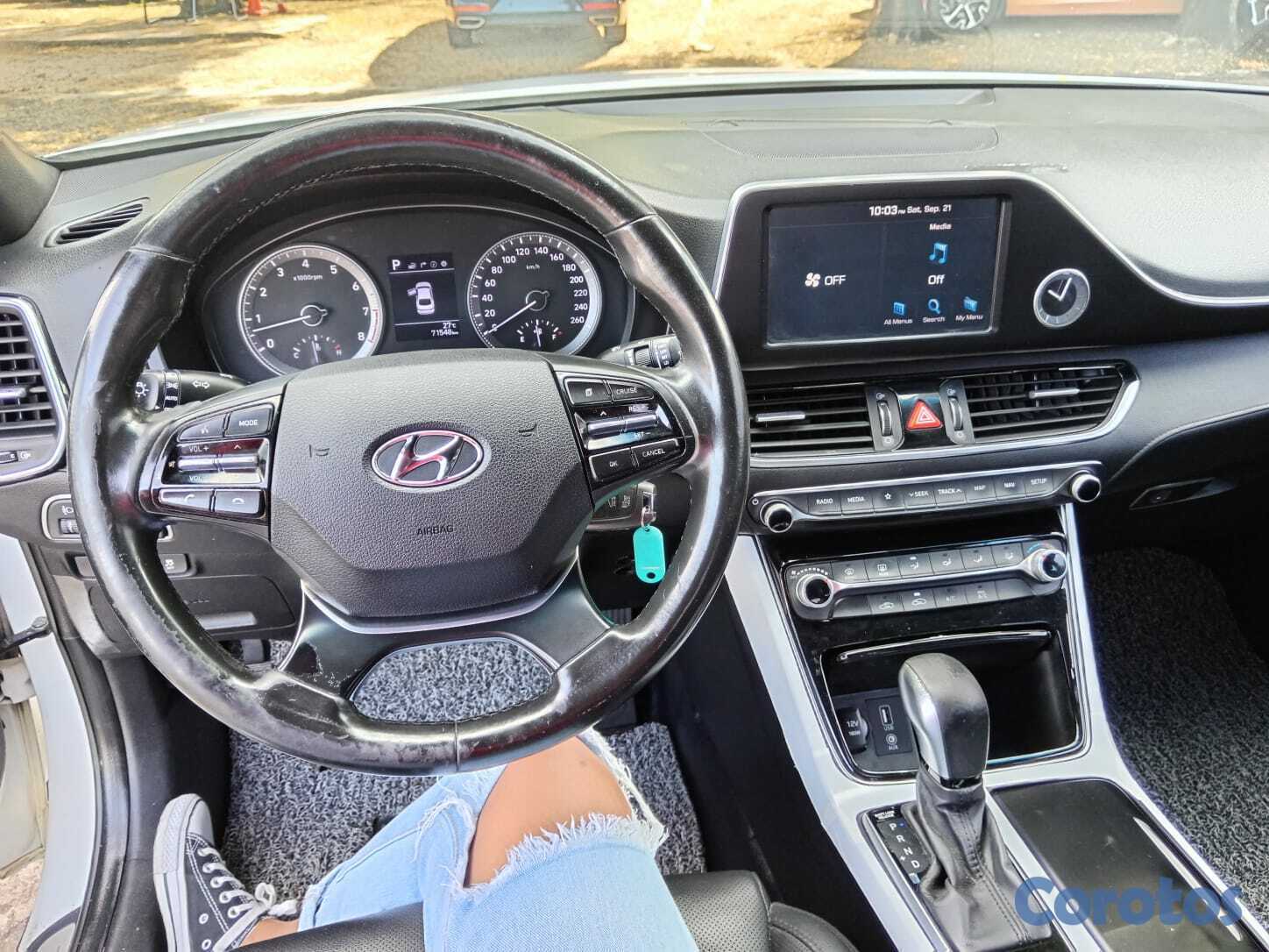 carros - HYUNDAI GRANDEUR 2018 BLANCO 1