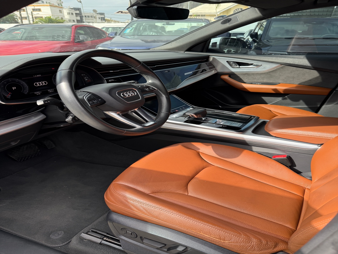 jeepetas y camionetas - Audi Q8 S-line 2019 como Nueva!!! 4