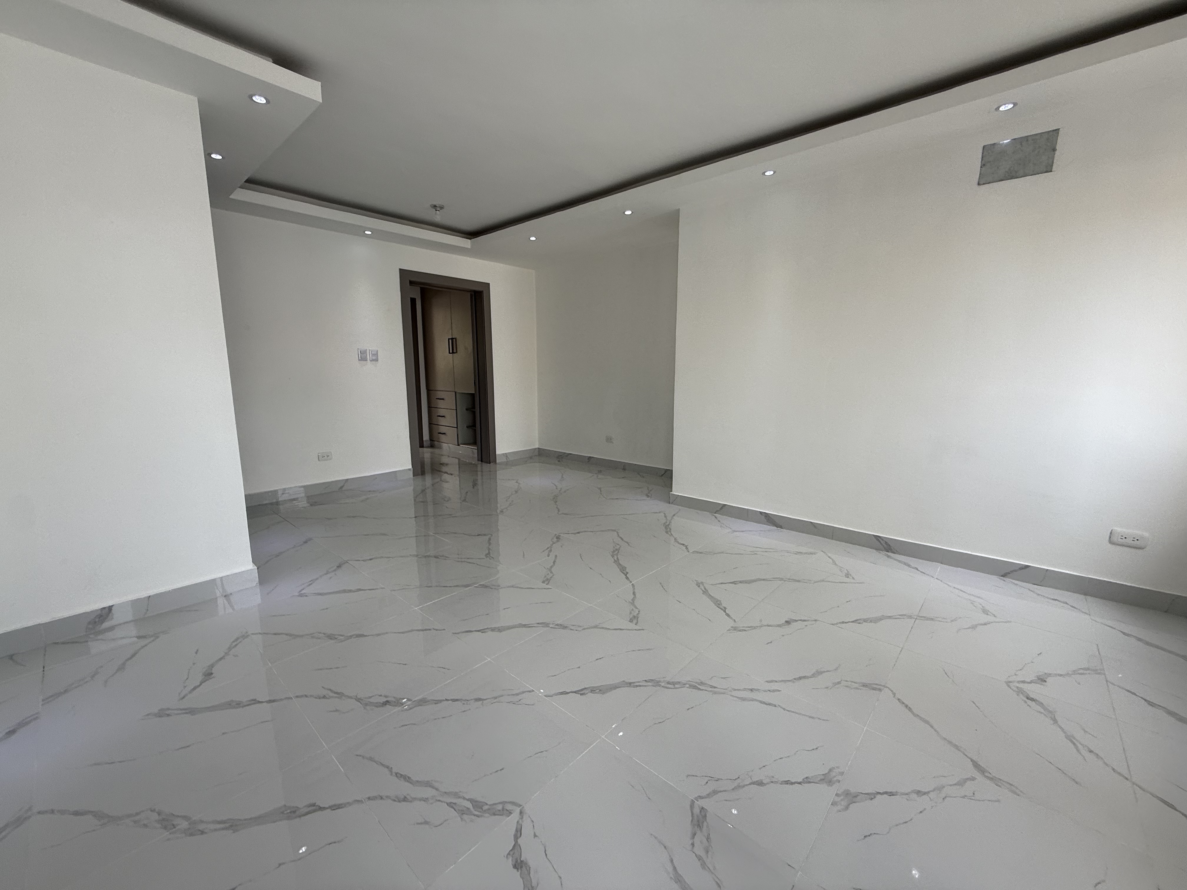 apartamentos - Indepedencia klm 7 tercer nivel una habitacion amp 5