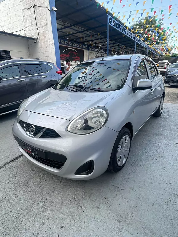 carros - NISSAN MARCH  1