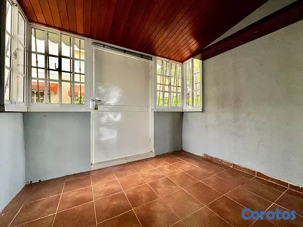 apartamentos - venta de apartamento primer piso con 2 parqueos próximo a la avenida ecología  7