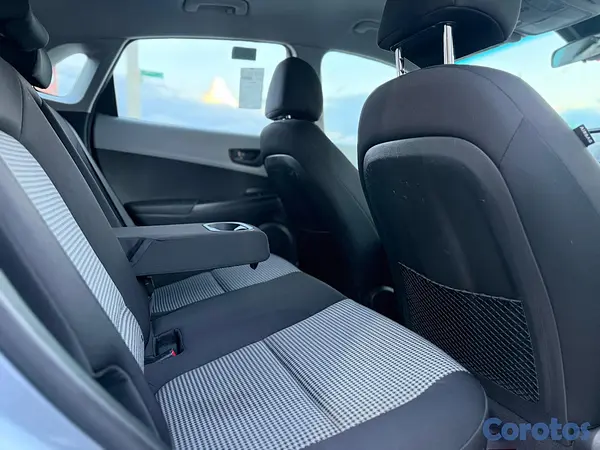 jeepetas y camionetas - Hyundai Kona SE 2021 9