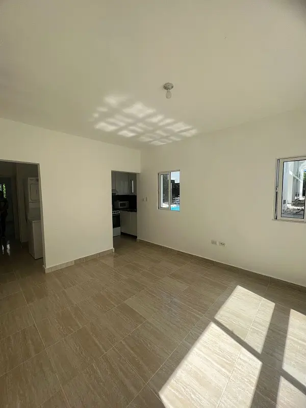 apartamentos - Apartamento listo de 1 habitación en Pueblo Bávaro con línea blanca. 1er. Piso.
 1