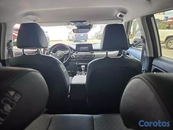 jeepetas y camionetas - KIA SELTOS 2022 BLANCO DIESEL 10