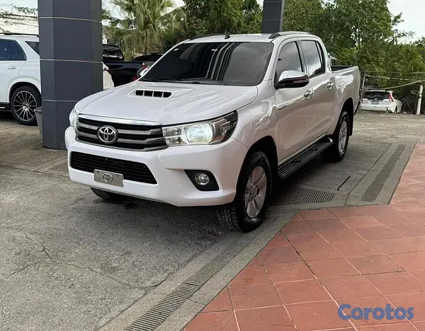 jeepetas y camionetas - Toyota Hilux 2016 2
