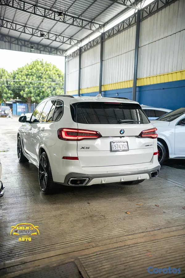 jeepetas y camionetas - BMW X5 Xdrive40i M Package 2022  4