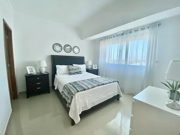 apartamentos - Alquiler📍 Paraíso  
Totalmente amueblado

US$1,150

1 Habitación c/w
 8