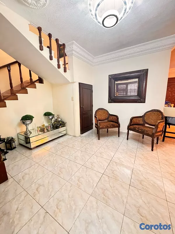casas - venta de casa con 5 habitaciones en la autopista de san isidro Santo Domingo 18