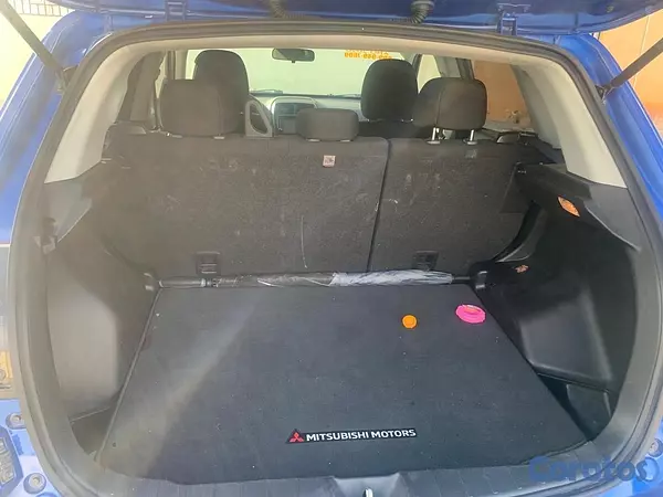 jeepetas y camionetas - Mitsubishi Outlander 2020 6