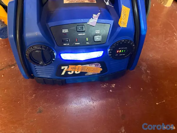accesorios para vehiculos - cargador de batería de carro  3