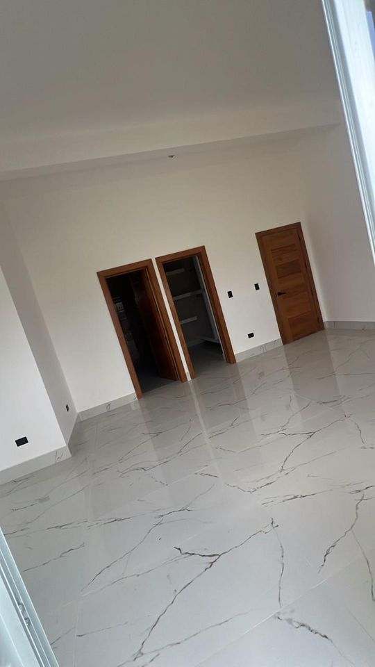 casas - Casa de 4 habitaciones , moderna ,cómoda y amplia  5