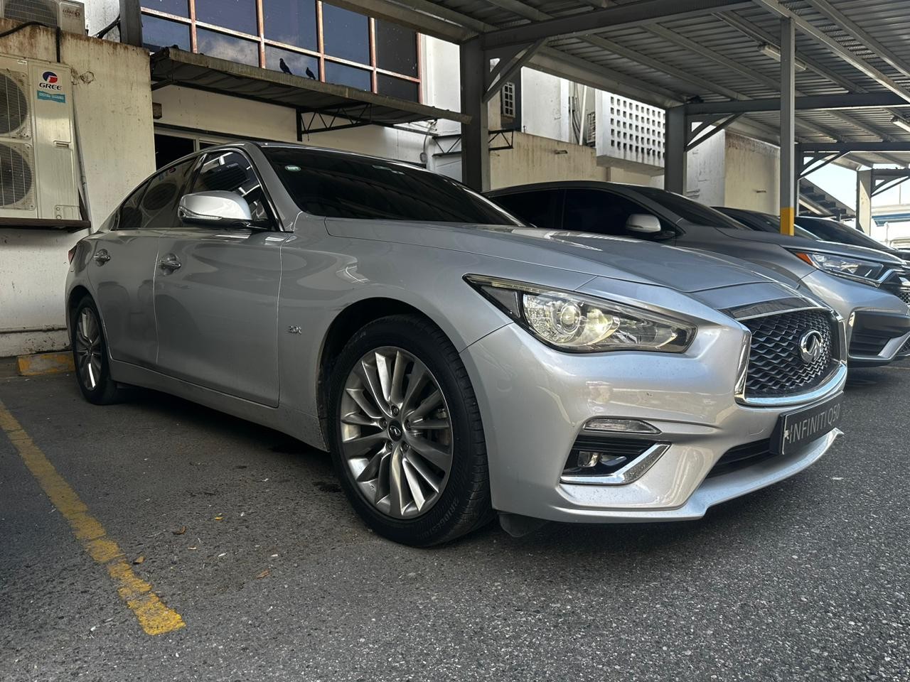 carros - Carro Infiniti Q50 - 2018 - En excelentes condiciones!!!