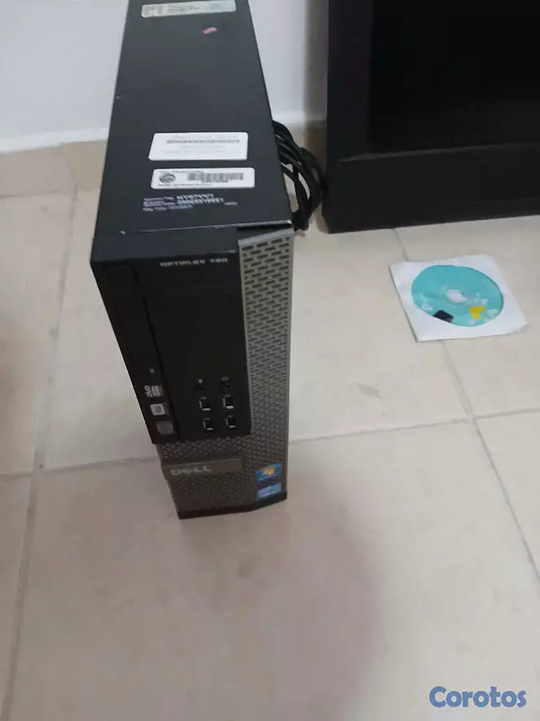 computadoras y laptops - VENDO CPU CON MONITOR, TECLADO Y ANTENA WIFI USA. 7
