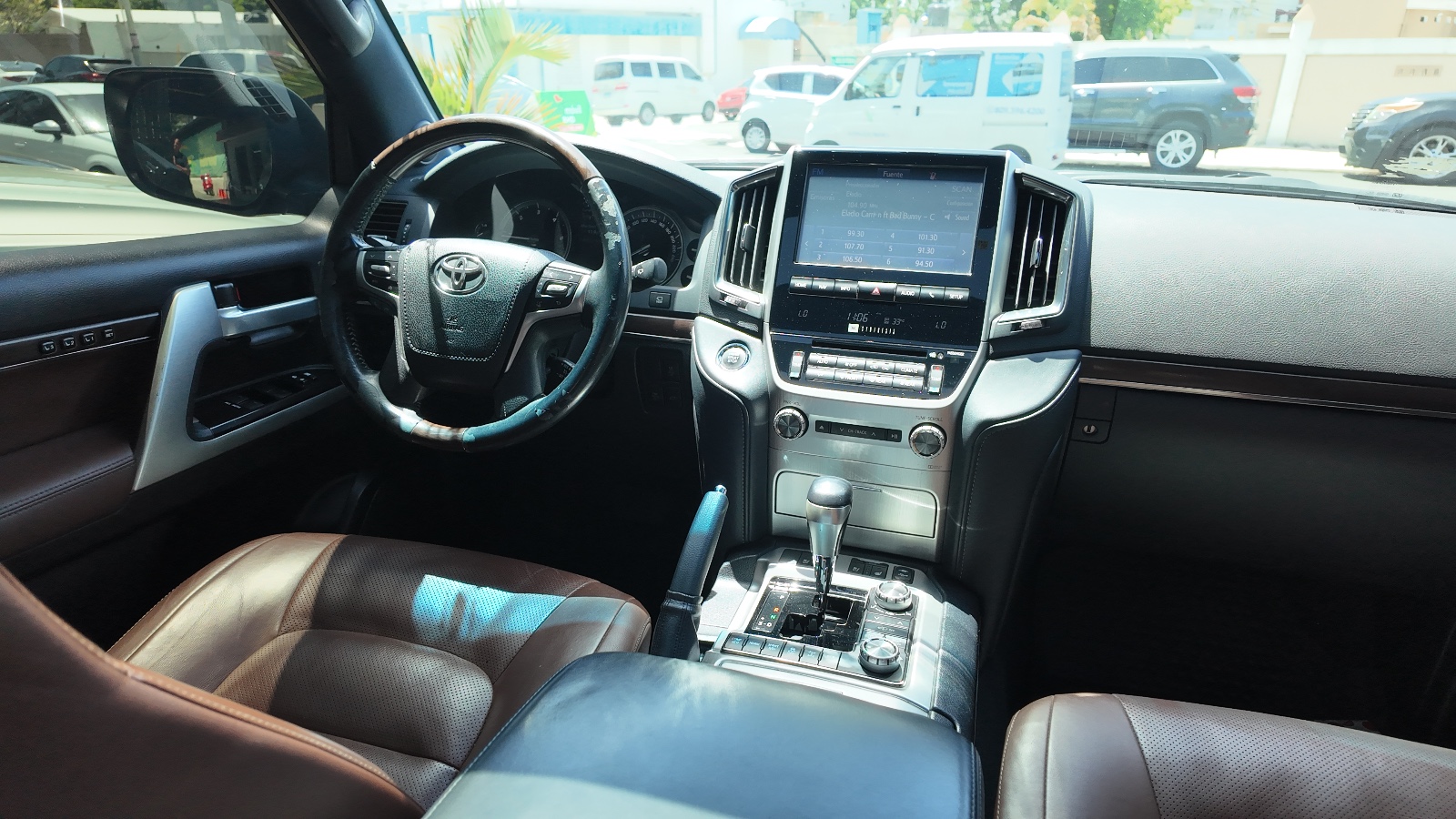 jeepetas y camionetas - TOYOTA LAND CRUISER VX.R  3